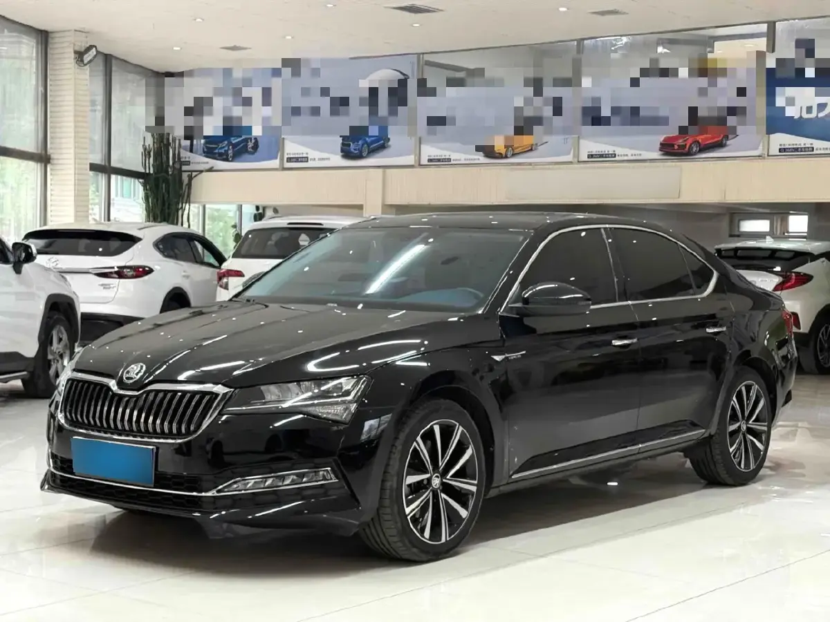 2022 Skoda Superb 2.0T 186HP L4 7DCT