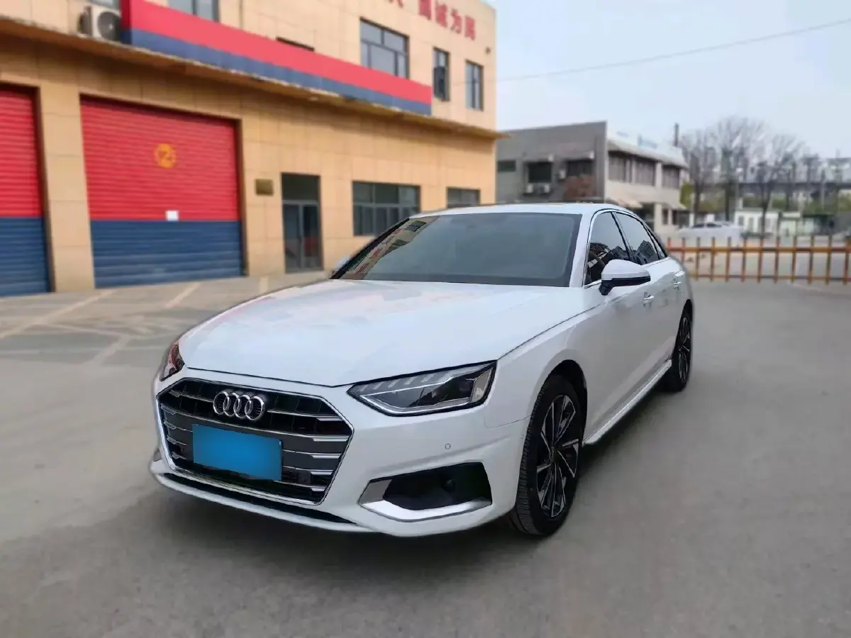 2023 Audi A4L 2.0T 190HP L4 7DCT