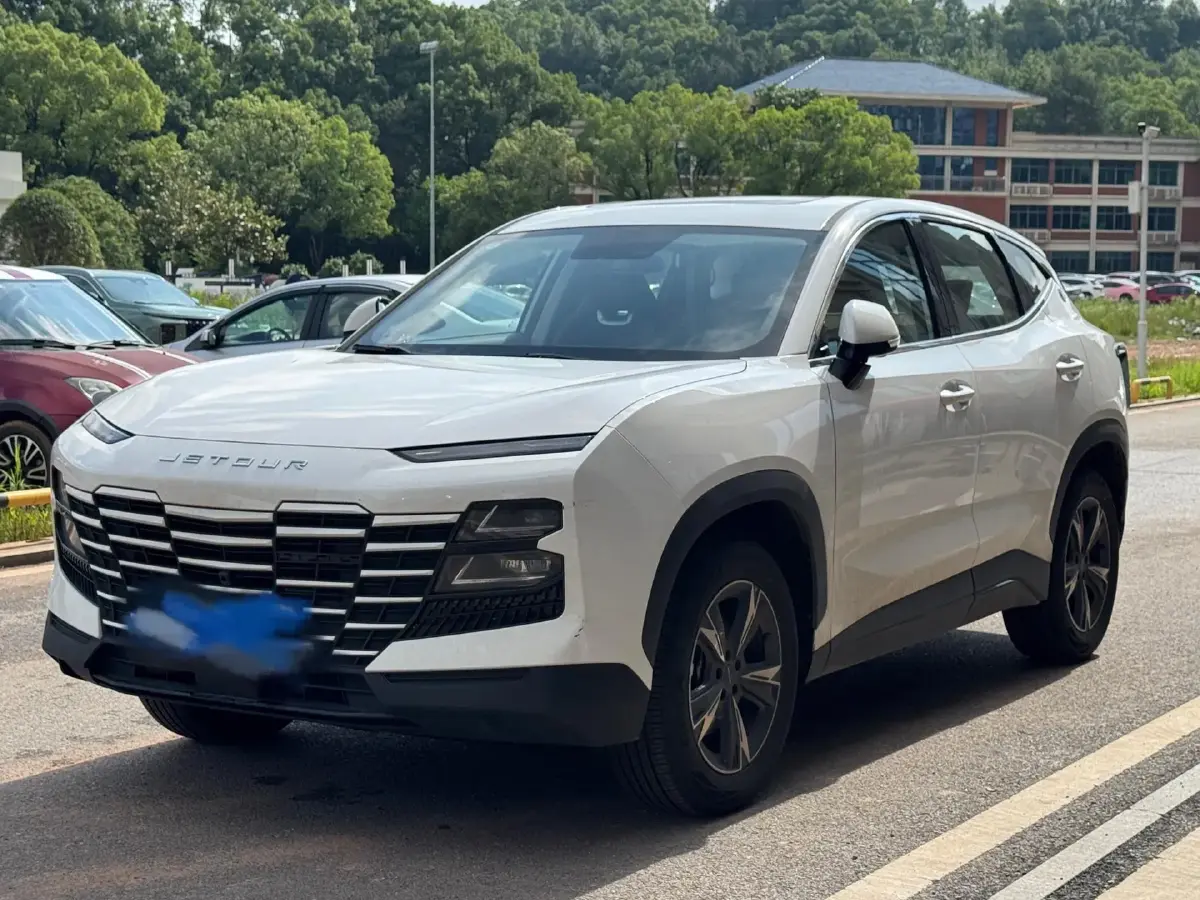 2024 Jetour DASHING 1.5T 156HP L4 6DCT