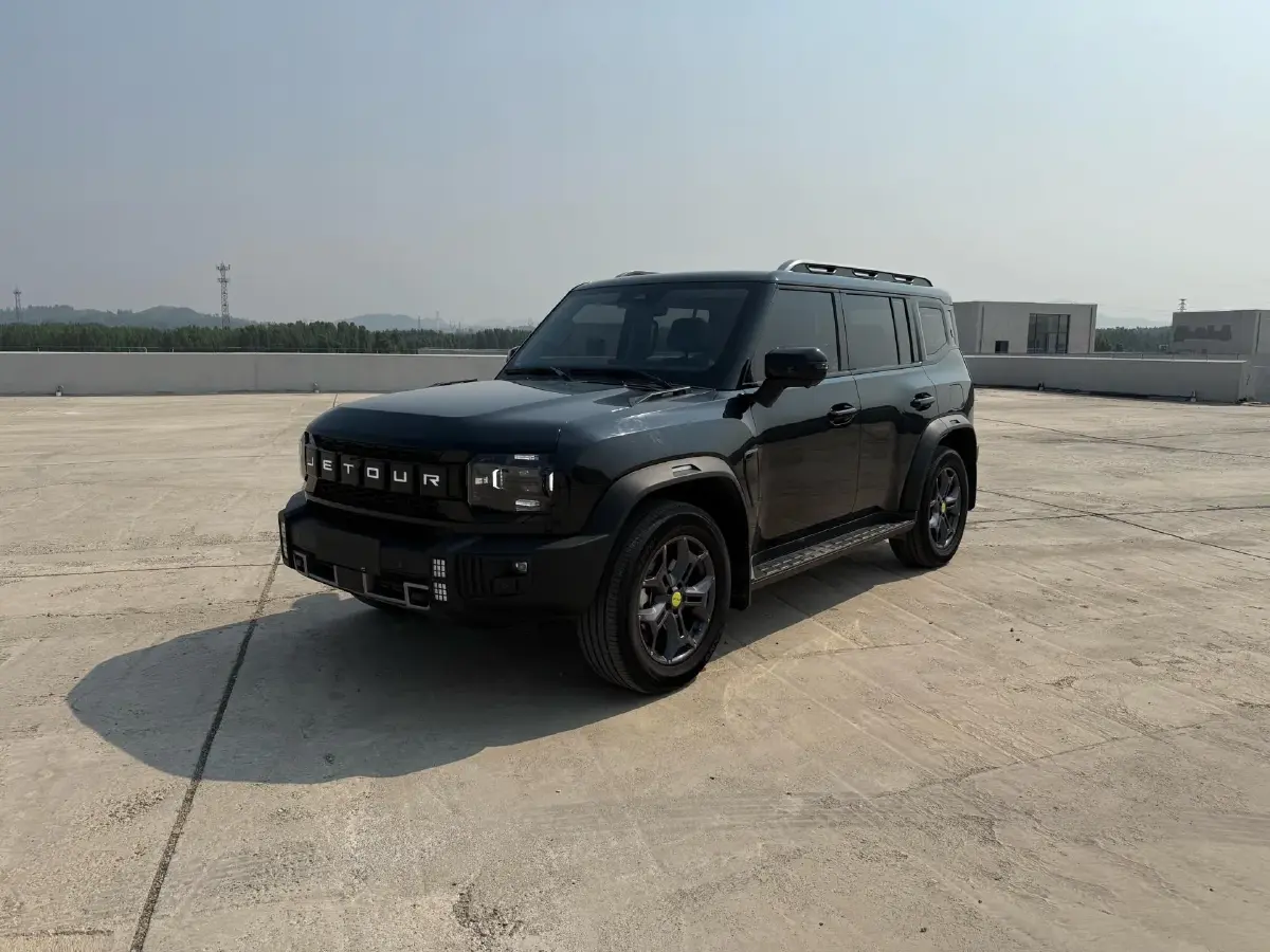 2023 Jetour Traveller 2.0T 254HP L4 7DCT