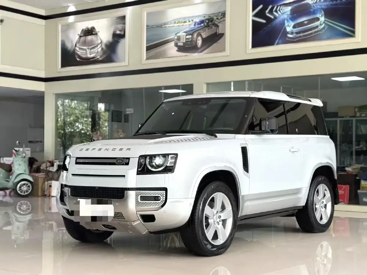 2022 Land Rover Defender 2.0T 300HP L4 8AT