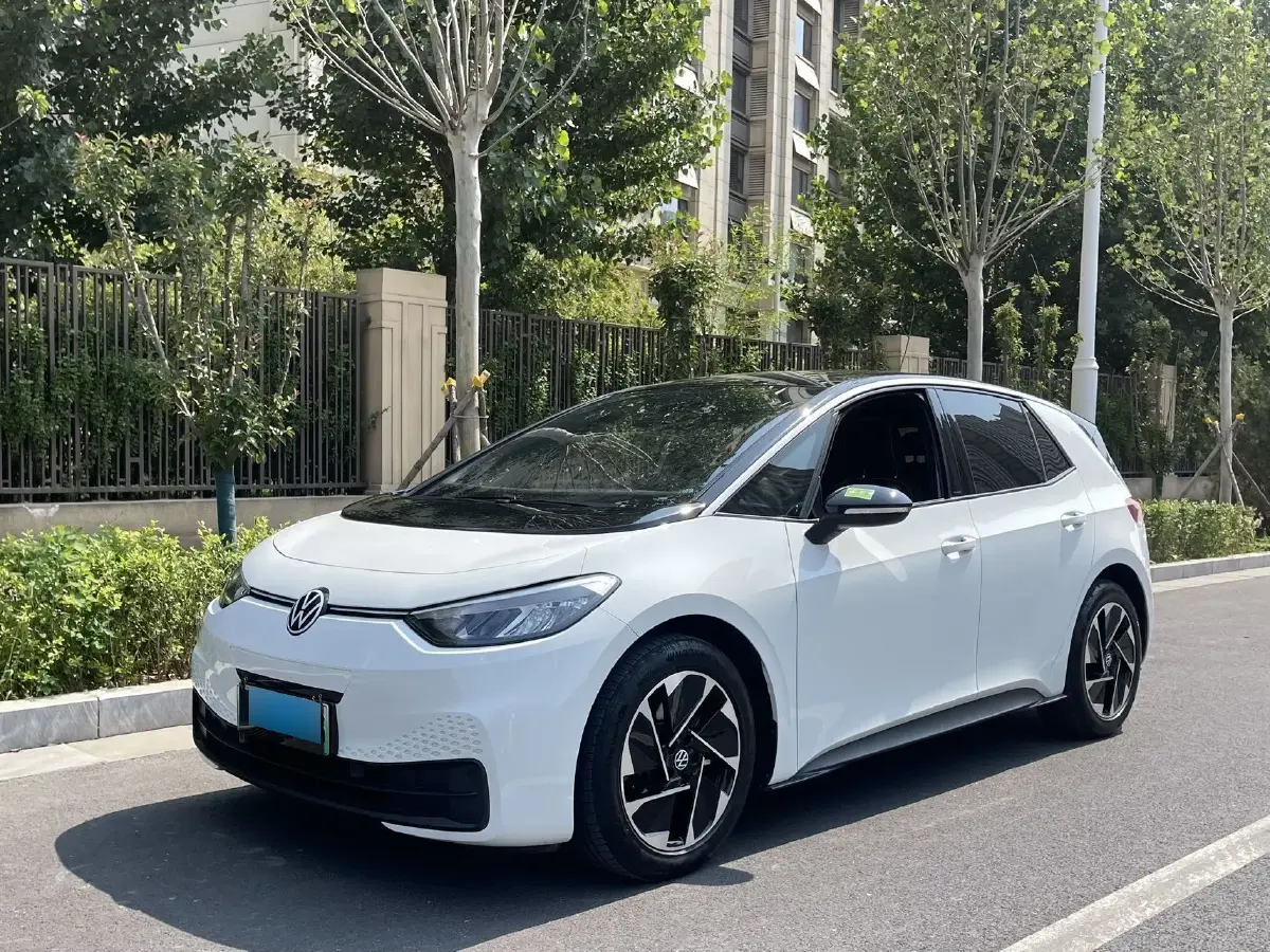 2024 Volkswagen ID.3 BEV 52.8KWH