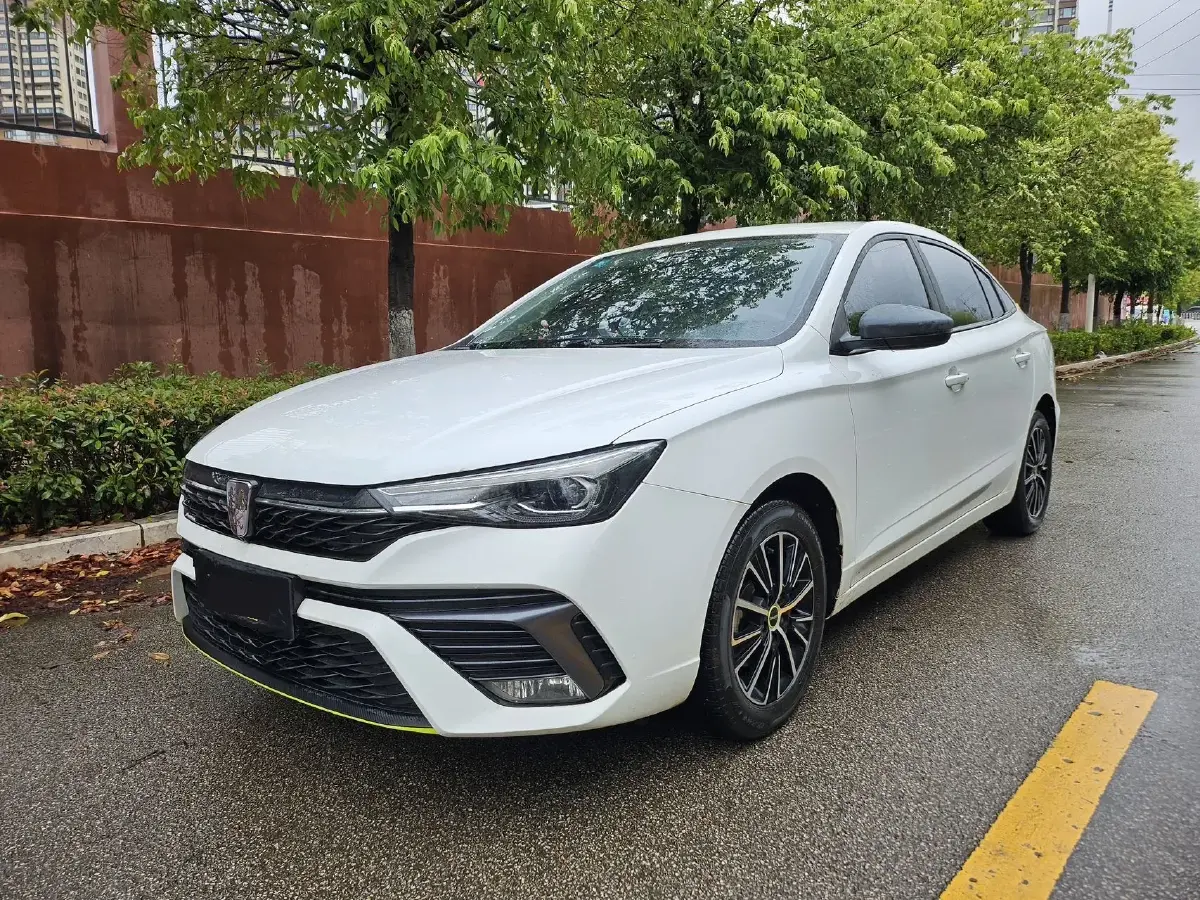 2021 Roewe i5 1.5L 120HP L4 CVT