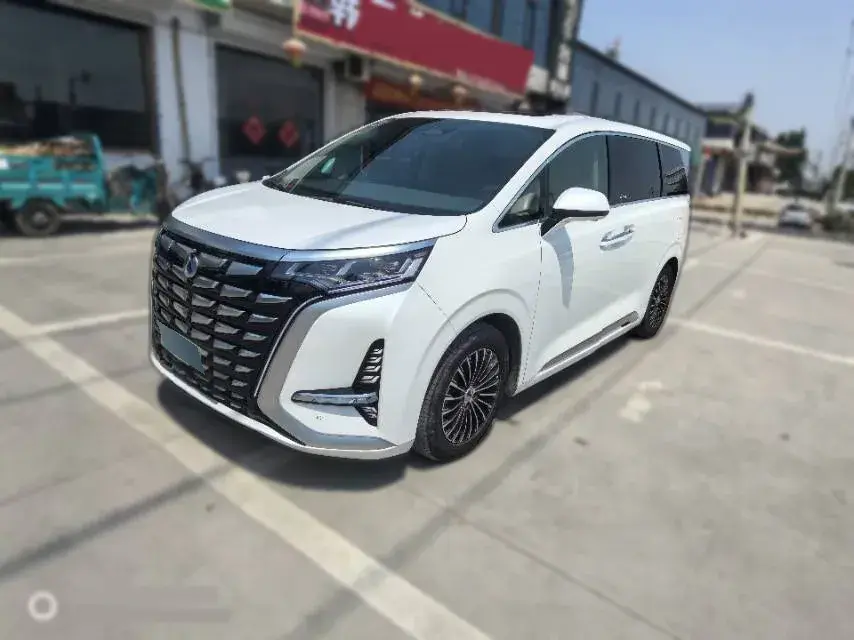 2022 Denza D9 1.5T 139HP L4 E-CVT PHEV 40.06KWH