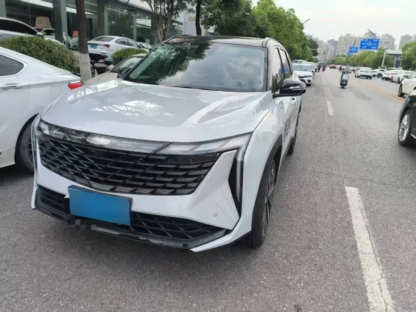 2024 Geely StarRay 1.5T 181HP L4 7DCT