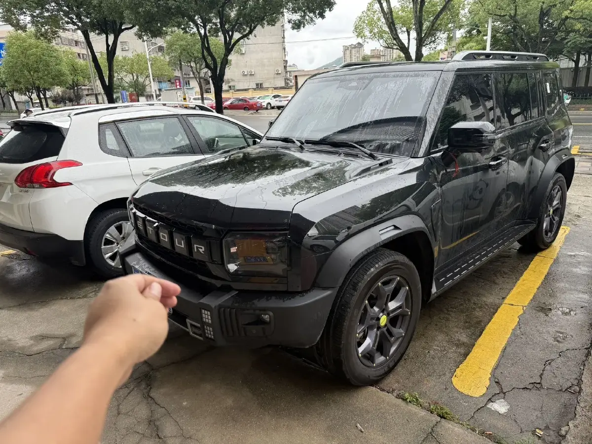 2023 Jetour Traveller 2.0T 254HP L4 7DCT