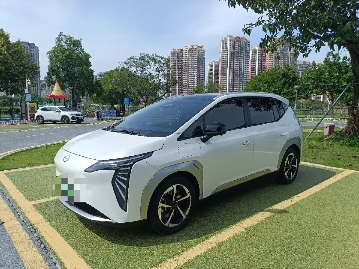 2023 Aion Y BEV 61.7KWH