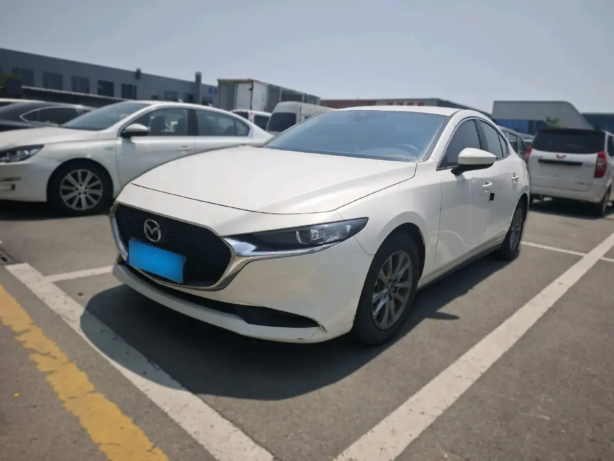 2022 Mazda 3 Axela 2.0L 158HP L4 6AT