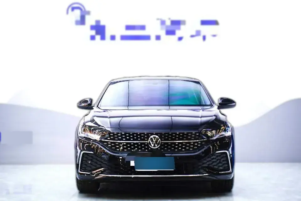 2024 Volkswagen Passat 2.0T 186HP L4 7DCT