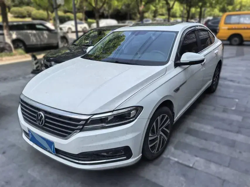 2022 Volkswagen Lavida 1.5L 113HP L4 6AT