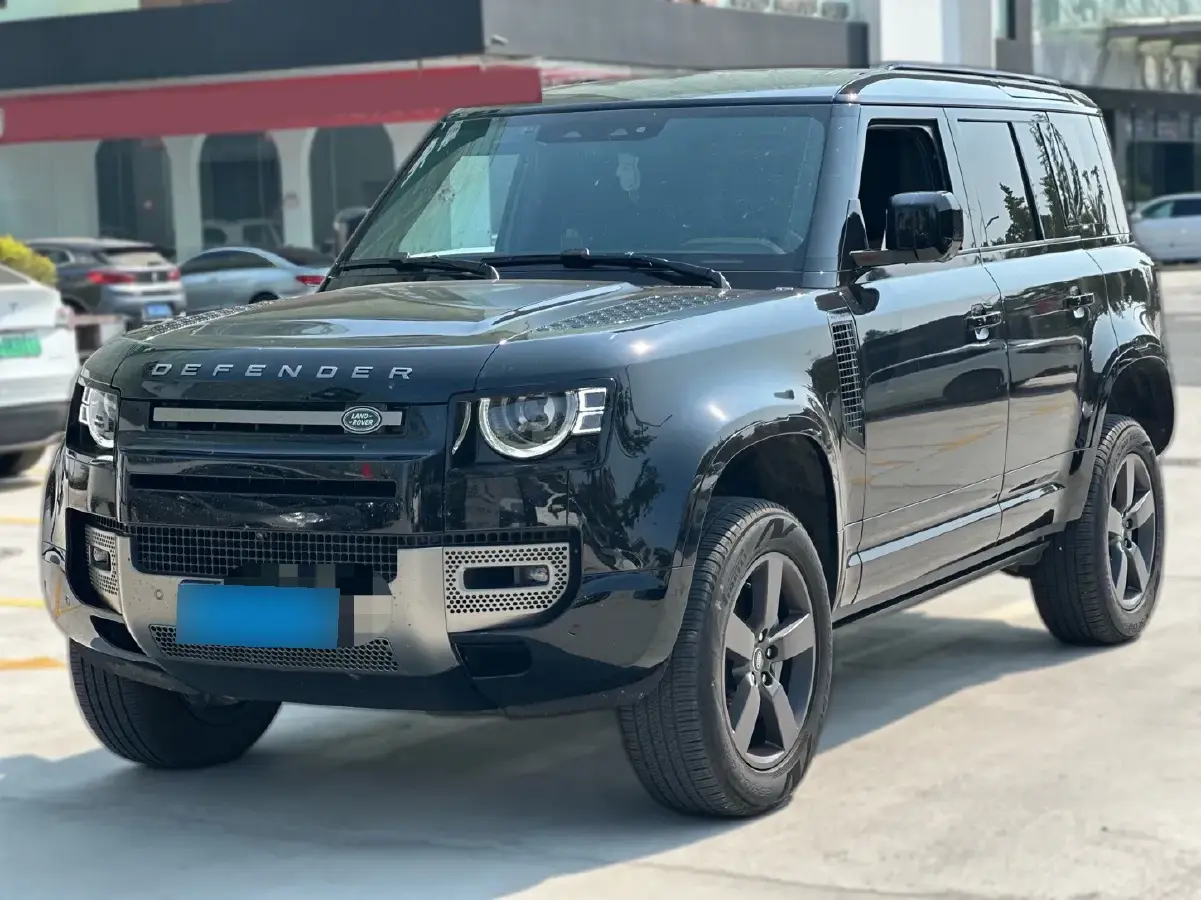 2024 Land Rover Defender 3.0T 400HP L6 8AT