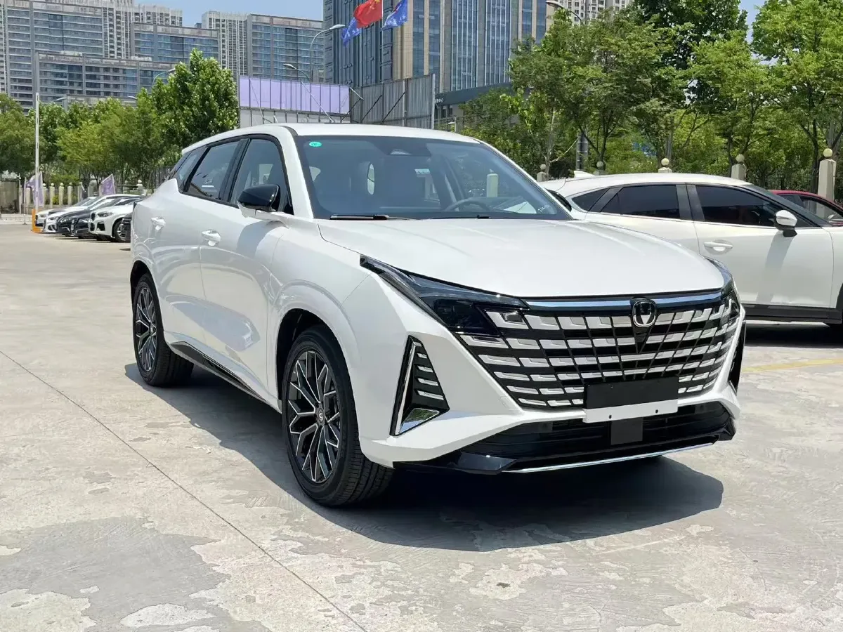 2025 ChangAn UNI-Z 1.5T 188HP L4 7DCT,autocango,china used car exporter,china ev exporter,chinese used car exporter,chinese used ev exporter