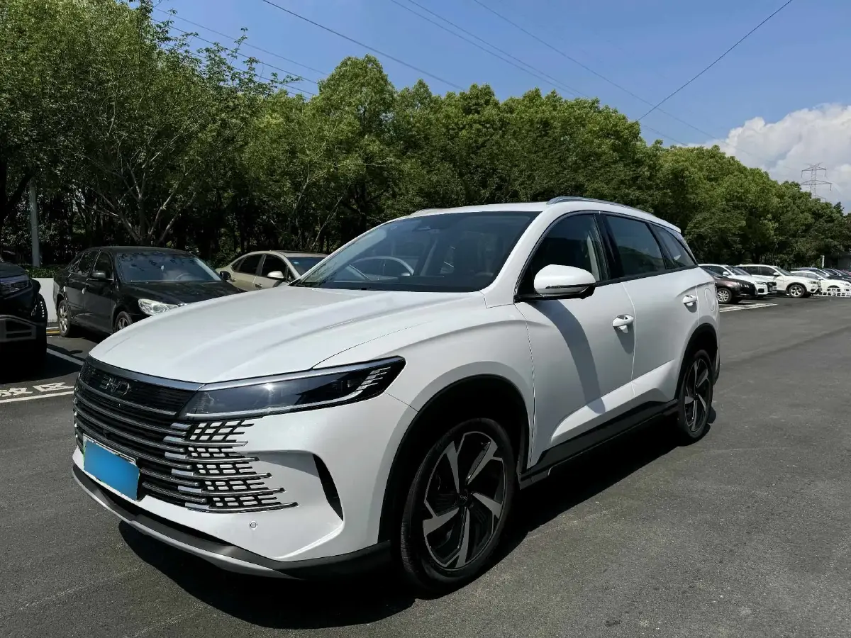 2025 BYD Sea Lion 05 DM-i 1.5L 101HP L4 E-CVT PHEV 18.3KWH