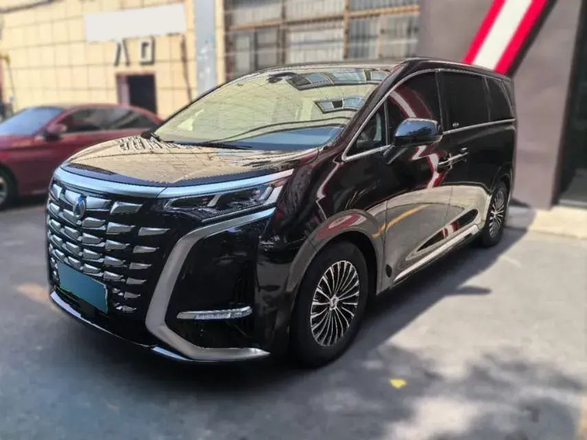 2024 Denza D9 1.5T 139HP L4 E-CVT PHEV 20.39KWH