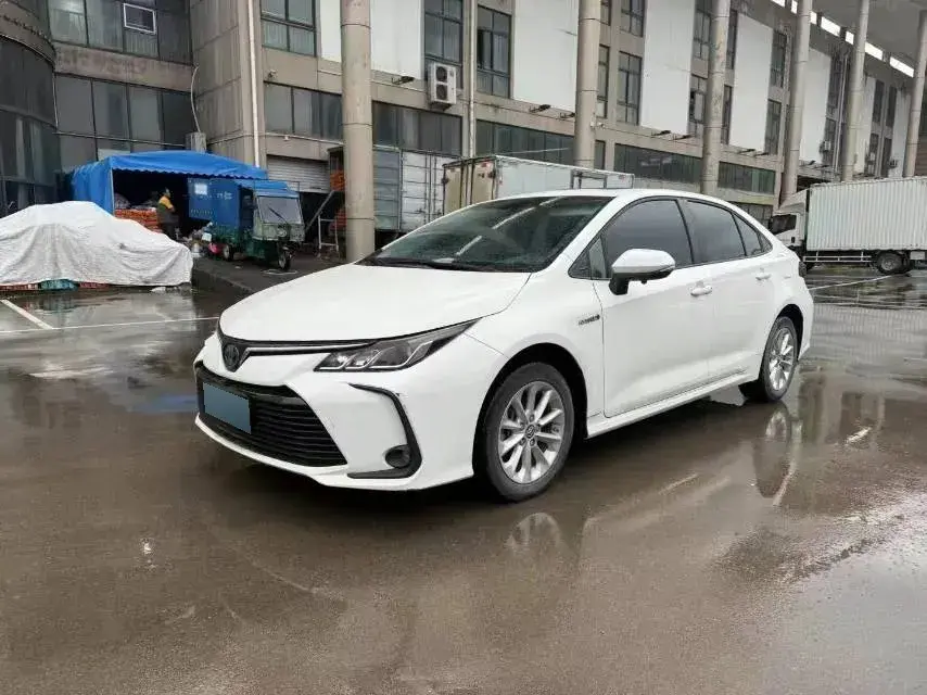 2022 Toyota Corolla 1.8L 98HP L4 E-CVT Hybrid