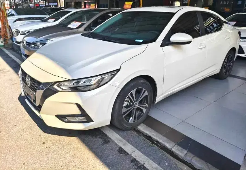 2022 Nissan Sylphy 1.6L 135HP L4 CVT
