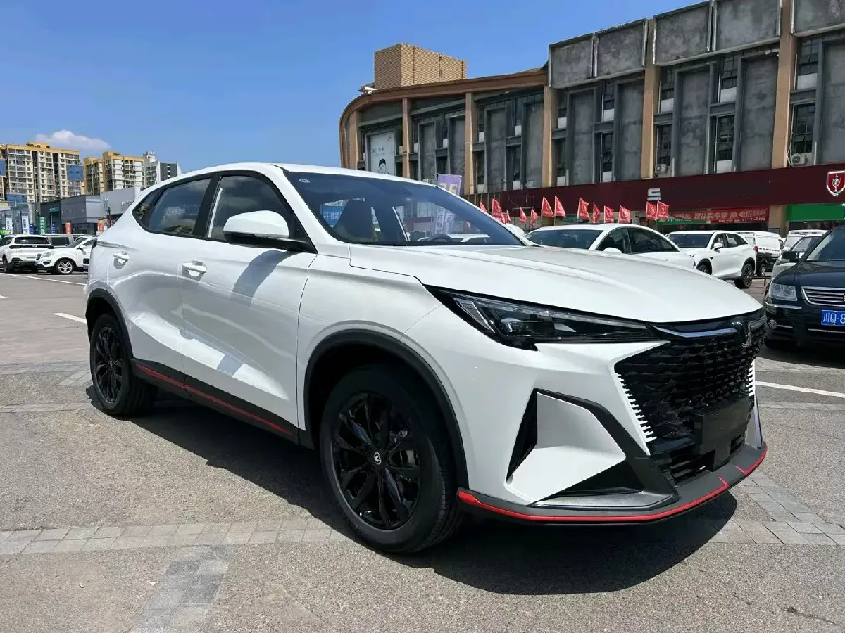 2025 ChangAn X5 PLUS 1.5T 188HP L4 7DCT,autocango,china used car exporter,china ev exporter,chinese used car exporter,chinese used ev exporter