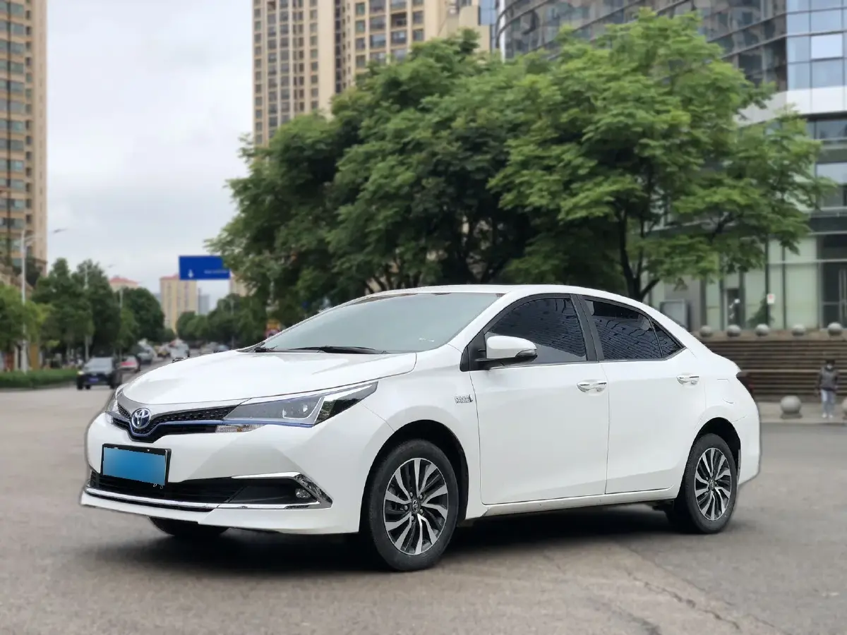 2020 Toyota Corolla Hybird E+ 1.8L 99HP L4 E-CVT PHEV 10.5KWH