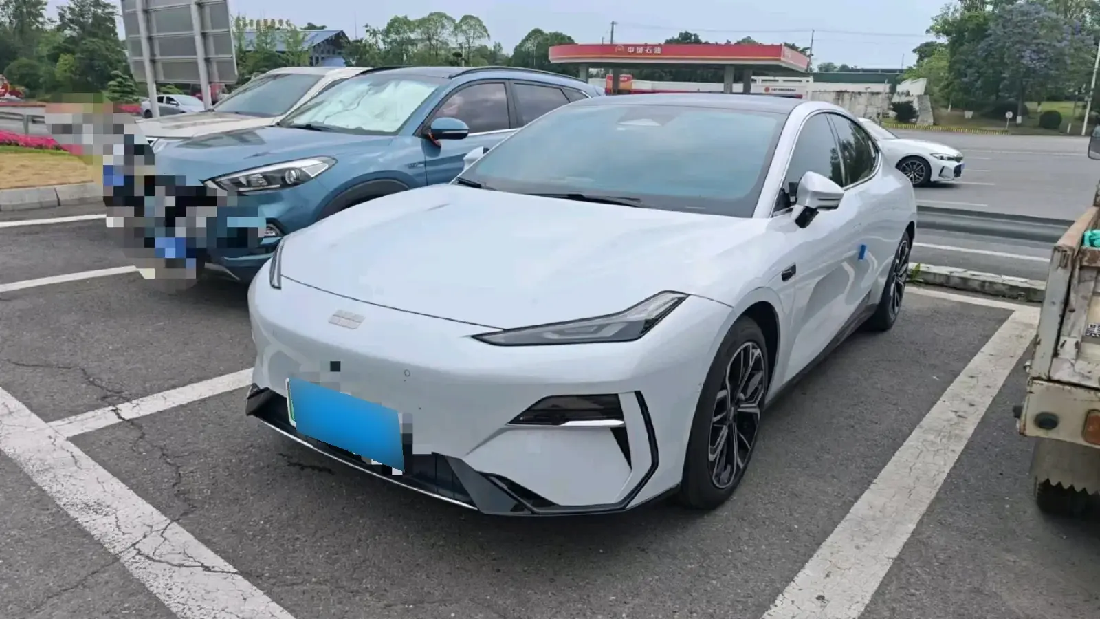 2025 Geely Galaxy E8 BEV 76KWH