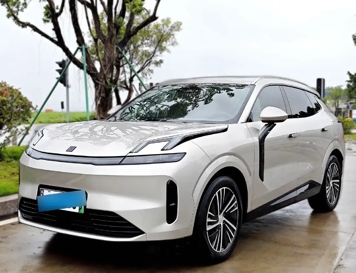 2024 LYNK&CO 08 EM-P 1.5T 163HP L4 3DHT PHEV 21.2KWH