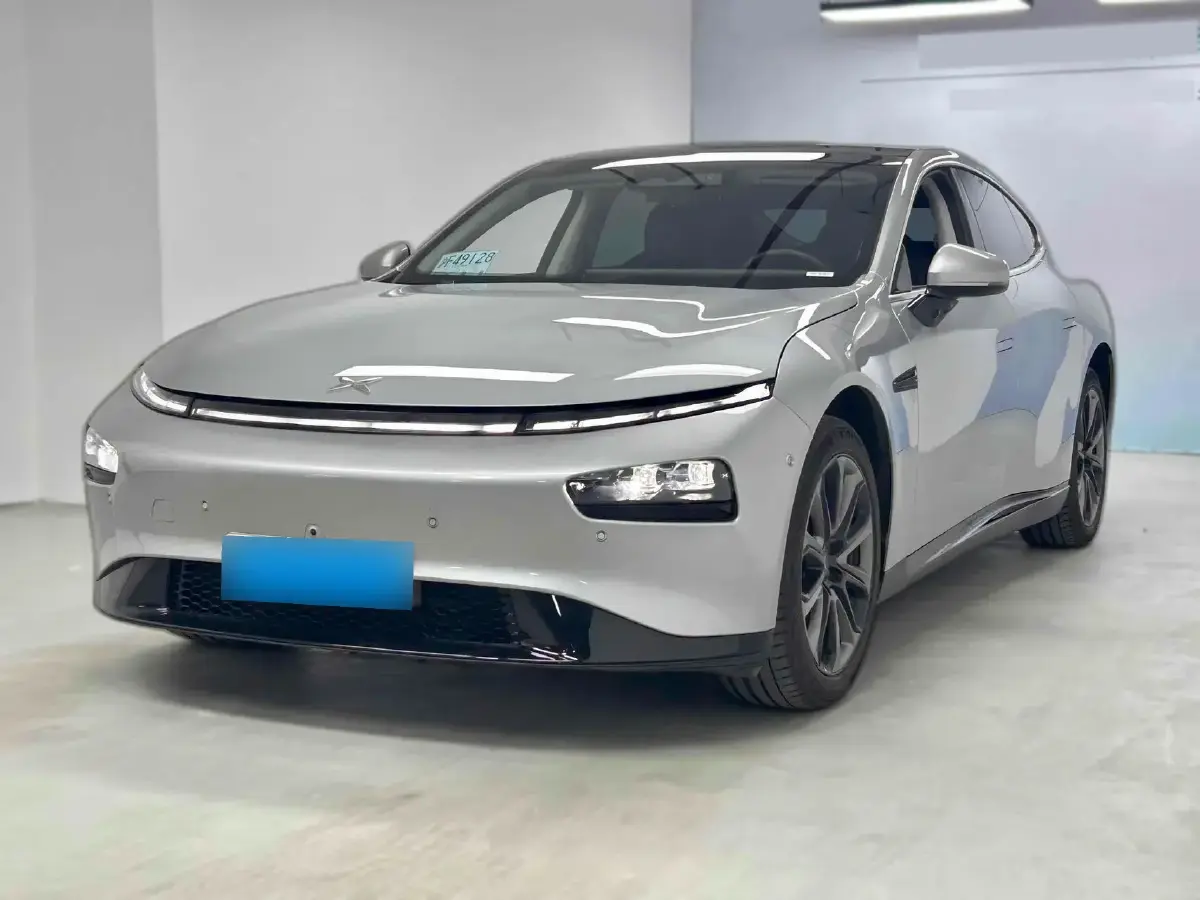 2022 Xpeng P7 BEV 77.9KWH