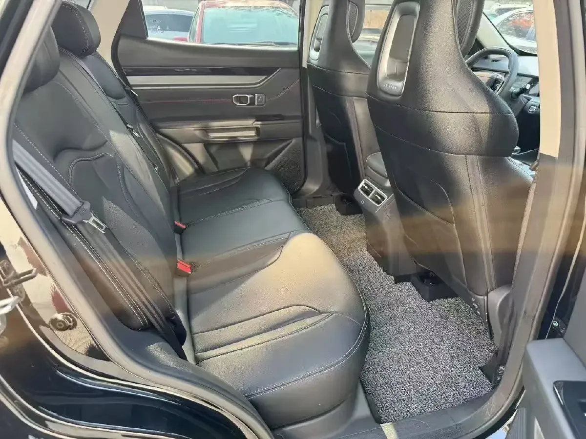 2024 Jetour DASHING 1.5T 156HP L4 6DCT,autocango,china used car exporter,china ev exporter,chinese used car exporter,chinese used ev exporter