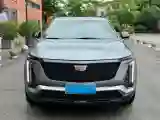 2025 Cadillac XT5 2.0T 237HP L4 9AT