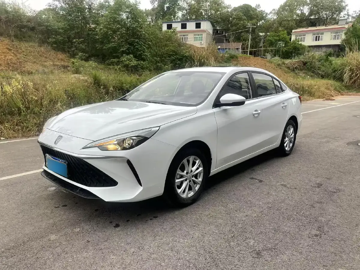 2023 Roewe i5 1.5L 129HP L4 CVT