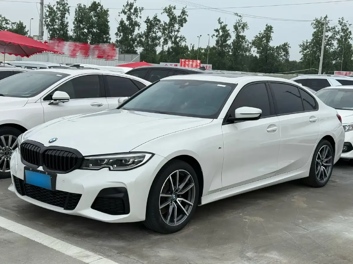 2022 BMW 3 Series 2.0T 184HP L4 8AT