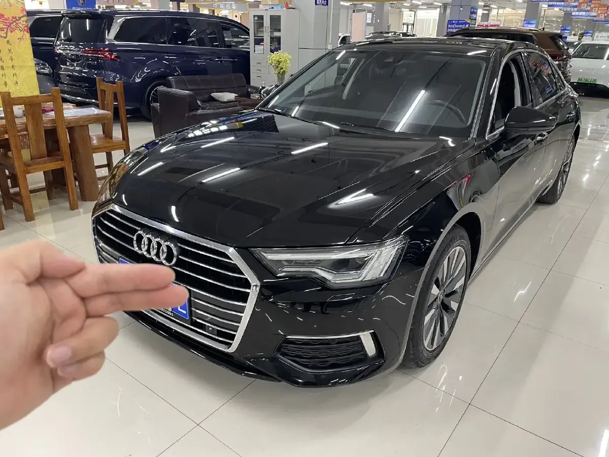2022 Audi A6L 2.0T 224HP L4 7DCT