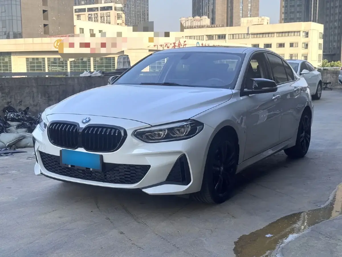 2022 BMW 1 Series 2.0T 192HP L4 7DCT