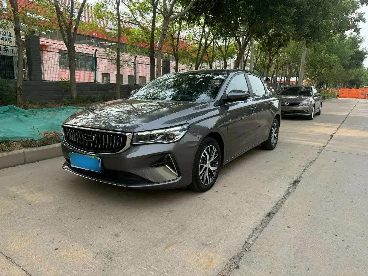 2022 Geely Emgrand 1.5L 114HP L4 CVT