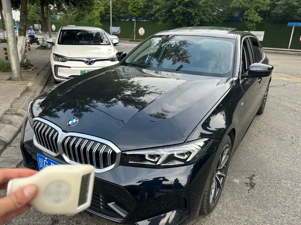 2024 BMW 3 Series 2.0T 156HP L4 8AT