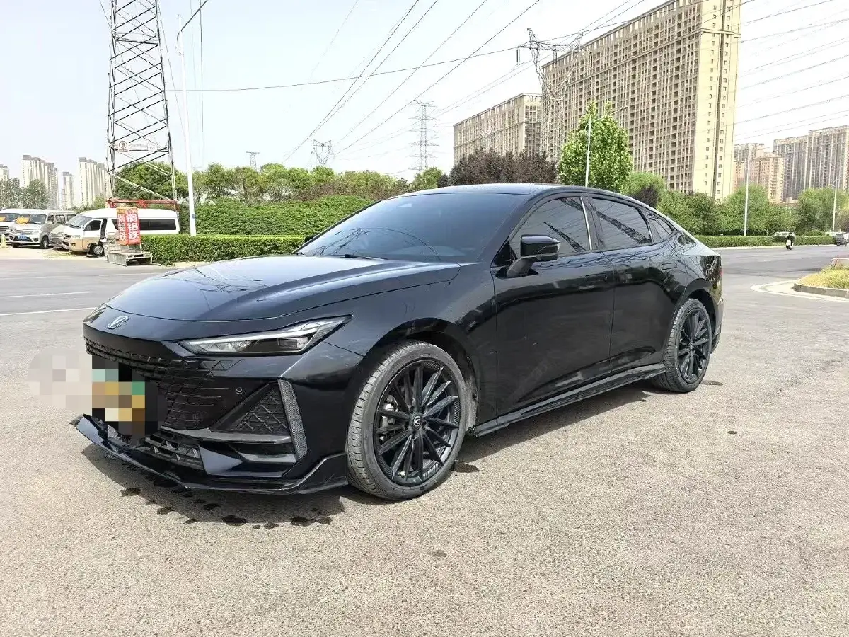 2023 ChangAn UNI-V 1.5T 188HP L4 7DCT