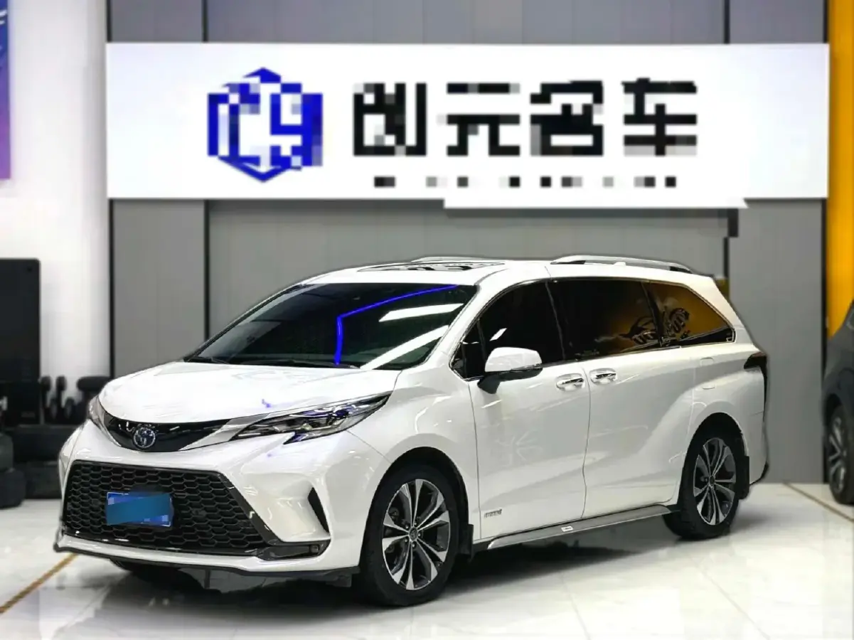 2023 Toyota Granvia 2.5L 189HP L4 E-CVT Hybrid