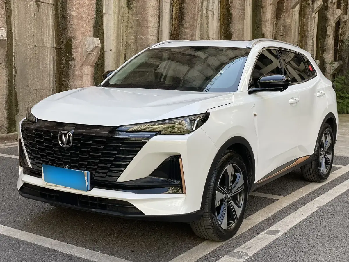 2022 ChangAn CS75 Plus 1.5T 178HP L4 6AT