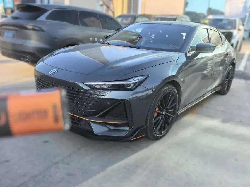 2022 ChangAn UNI-V 1.5T 188HP L4 7DCT