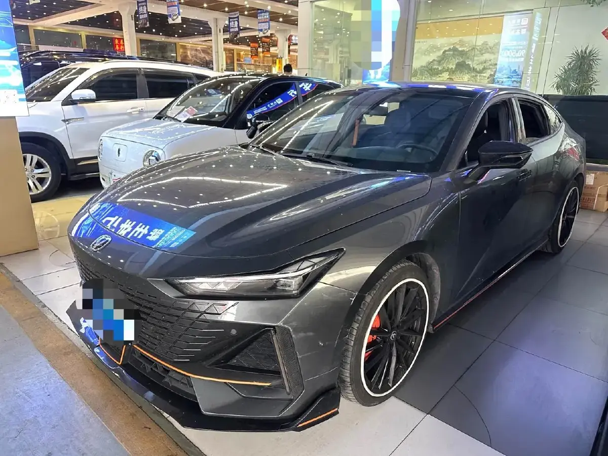 2022 ChangAn UNI-V 1.5T 188HP L4 7DCT