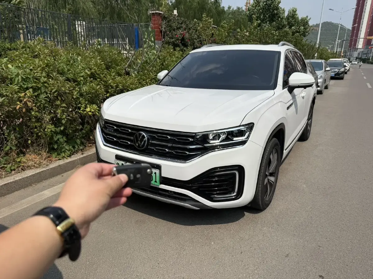 2022 Volkswagen Tayron GTE 1.4T 150HP L4 6DCT PHEV 13KWH