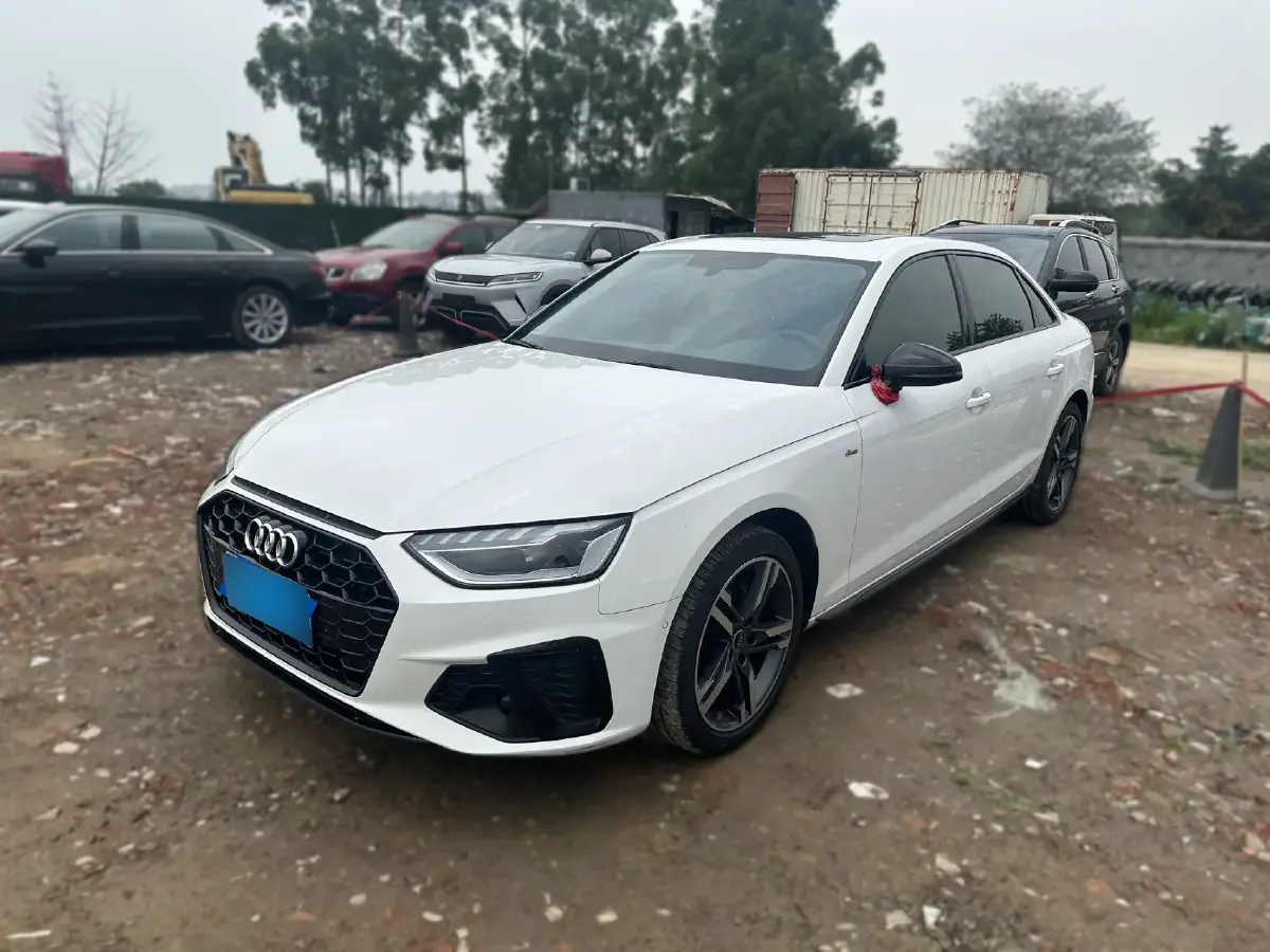 2023 Audi A4L 2.0T 190HP L4 7DCT
