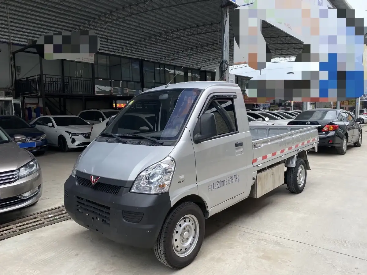 2021 WuLing RongGuang Mini Truck 1.5L 99HP L4 5MT
