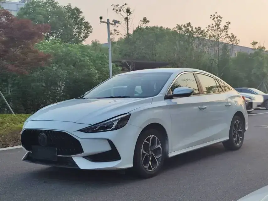 2021 MG 5 1.5L 120HP L4 CVT