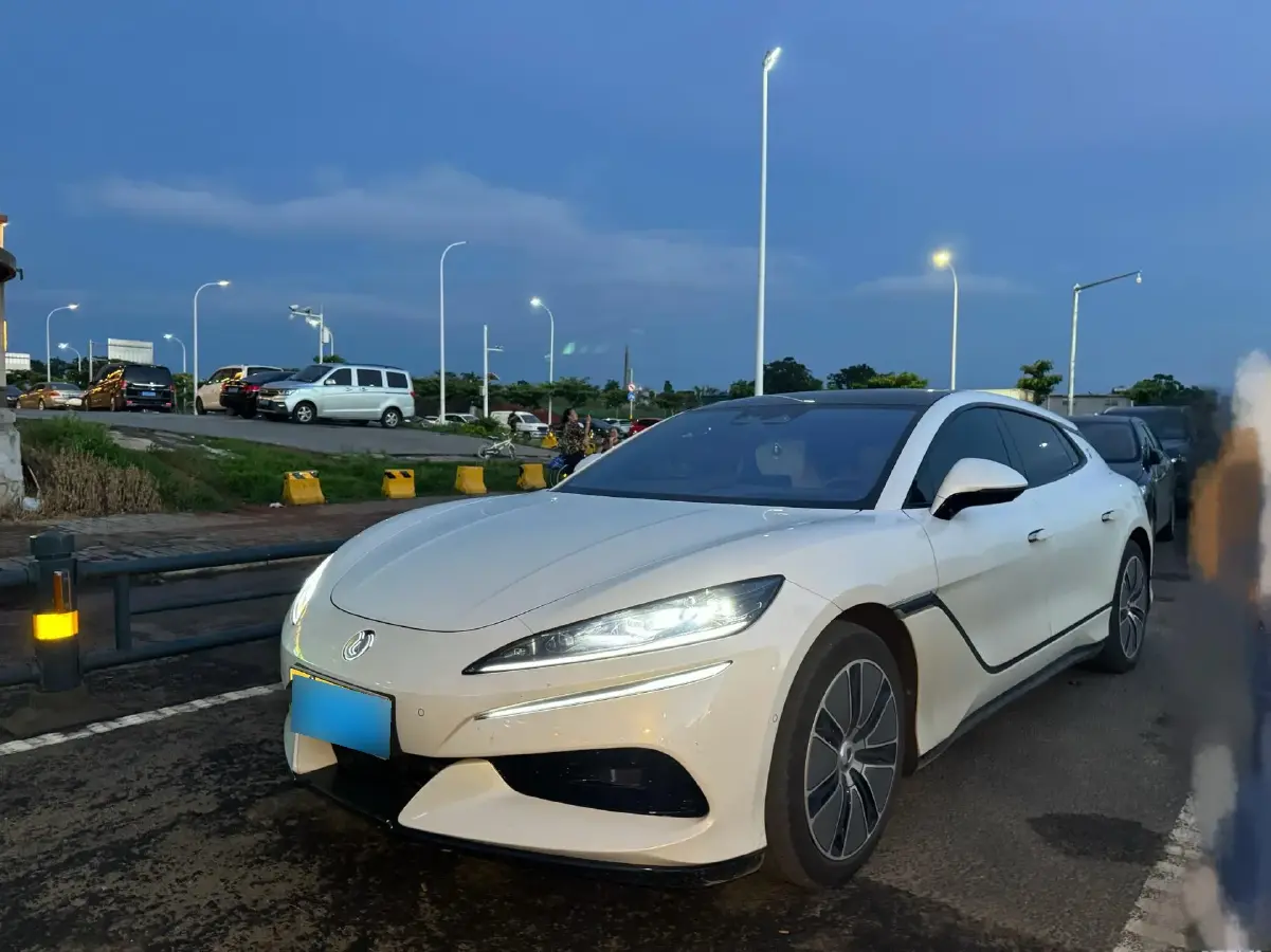 2024 Denza DenzaZ9GT BEV 100KWH