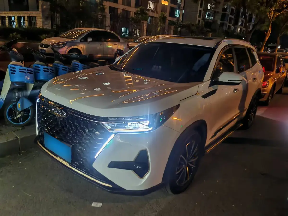 2022 Chery Tiggo 8 PRO 1.6T 197HP L4 7DCT