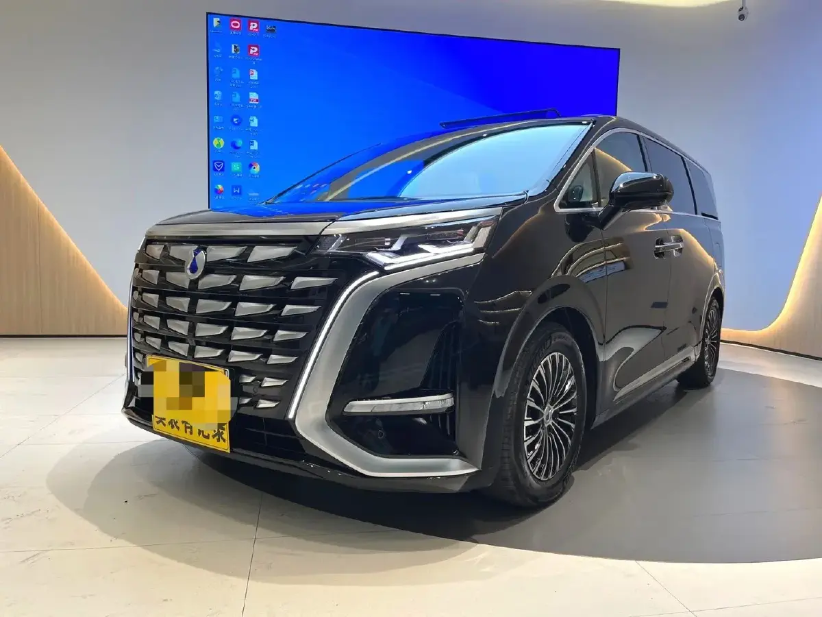 2024 Denza D9 1.5T 139HP L4 E-CVT PHEV 40KWH