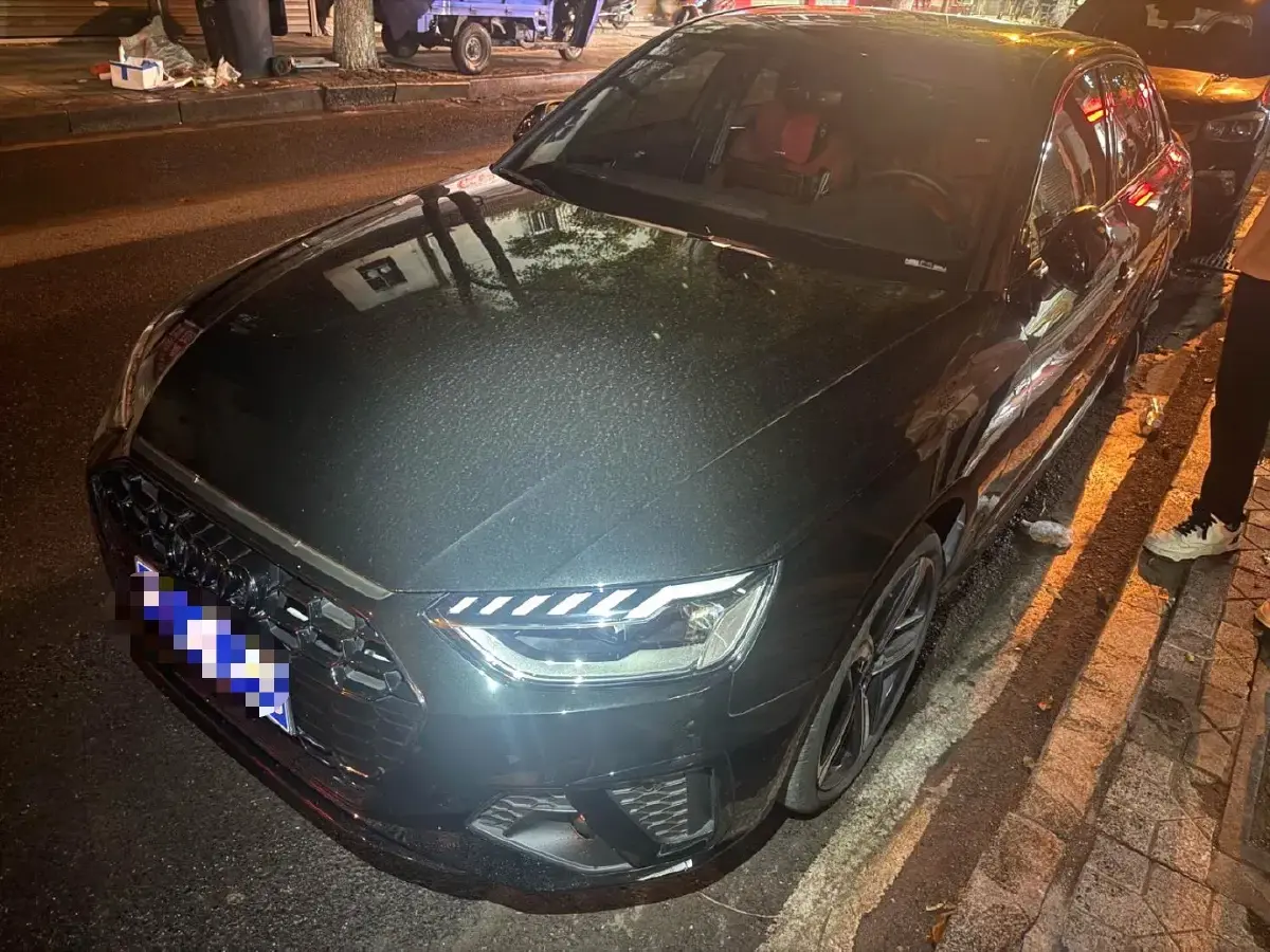 2024 Audi A4L 2.0T 190HP L4 7DCT