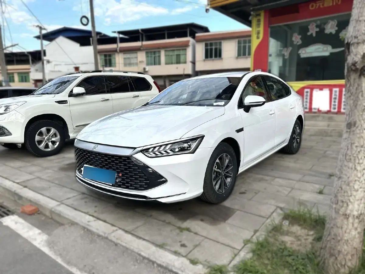 2024 BYD Qin Plus 1.5L 110HP L4 E-CVT PHEV 8.32KWH