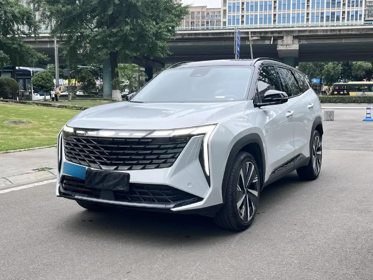 2024 Geely StarRay 1.5T 181HP L4 7DCT