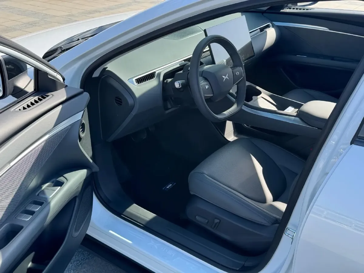 2024 Xpeng MONA M03 BEV 62.2KWH,autocango,china used car exporter,china ev exporter,chinese used car exporter,chinese used ev exporter