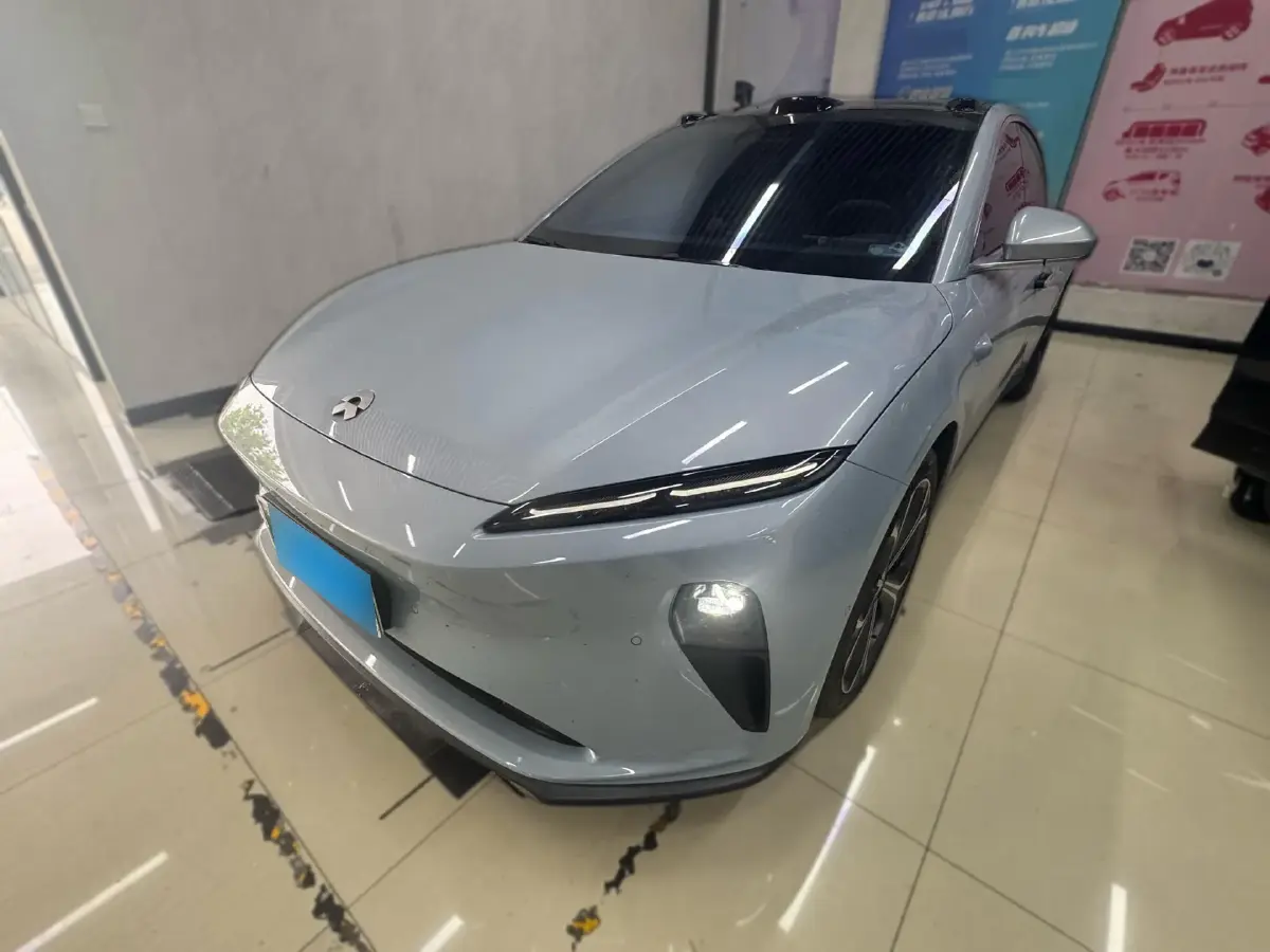 2023 NIO ET5T BEV 75KWH